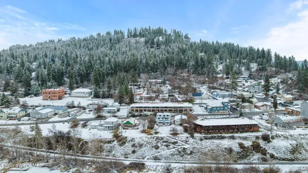 $1,500,000 | 114 North Coeur D'Alene Avenue, Harrison, ID 83833