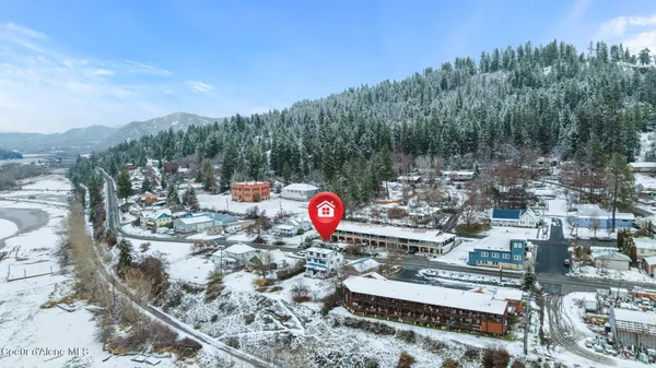 $1,500,000 | 114 North Coeur D'Alene Avenue, Harrison, ID 83833