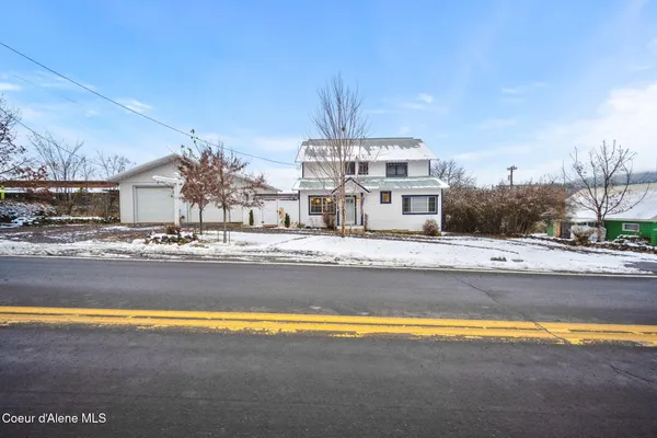 $1,500,000 | 114 North Coeur D'Alene Avenue, Harrison, ID 83833