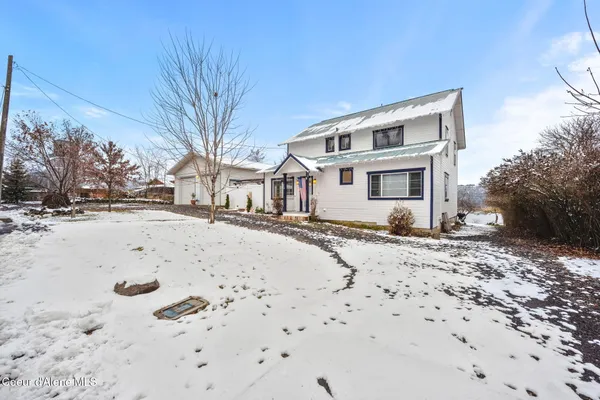 $1,500,000 | 114 North Coeur D'Alene Avenue, Harrison, ID 83833