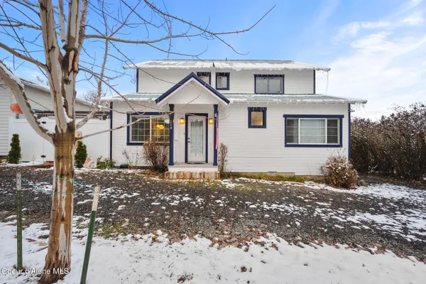 $1,500,000 | 114 North Coeur D'Alene Avenue, Harrison, ID 83833