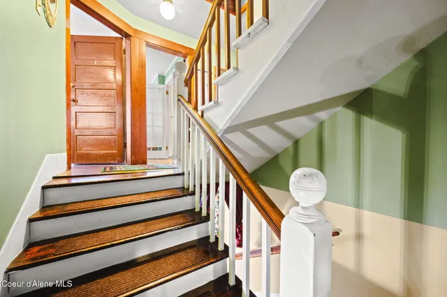 $1,500,000 | 114 North Coeur D'Alene Avenue, Harrison, ID 83833