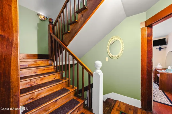 $1,500,000 | 114 North Coeur D'Alene Avenue, Harrison, ID 83833