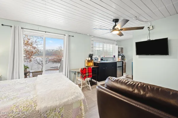 $1,500,000 | 114 North Coeur D'Alene Avenue, Harrison, ID 83833