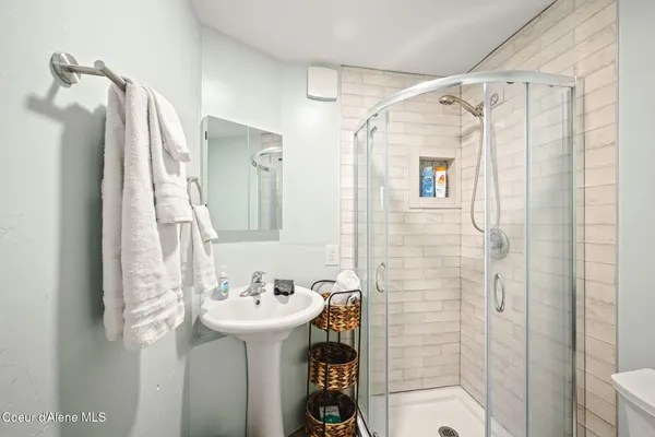 $1,500,000 | 114 North Coeur D'Alene Avenue, Harrison, ID 83833