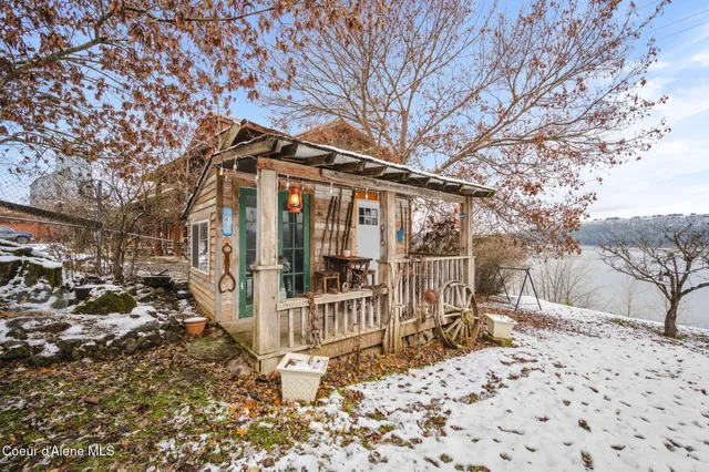 $1,500,000 | 114 North Coeur D'Alene Avenue, Harrison, ID 83833