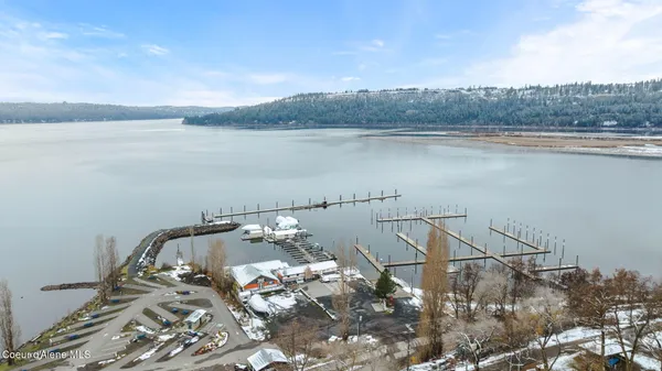 $1,500,000 | 114 North Coeur D'Alene Avenue, Harrison, ID 83833