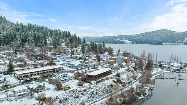 $1,500,000 | 114 North Coeur D'Alene Avenue, Harrison, ID 83833