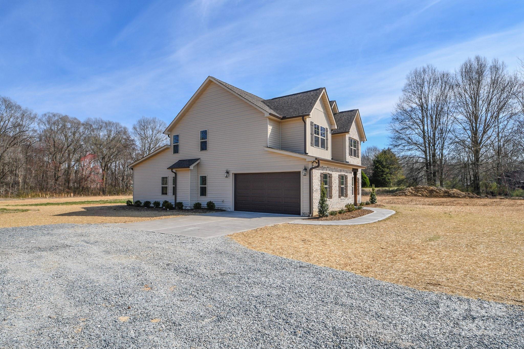 2622 Old Camden Road Monroe, NC 28110 - Photo 4 of 32 Gallery Image 4