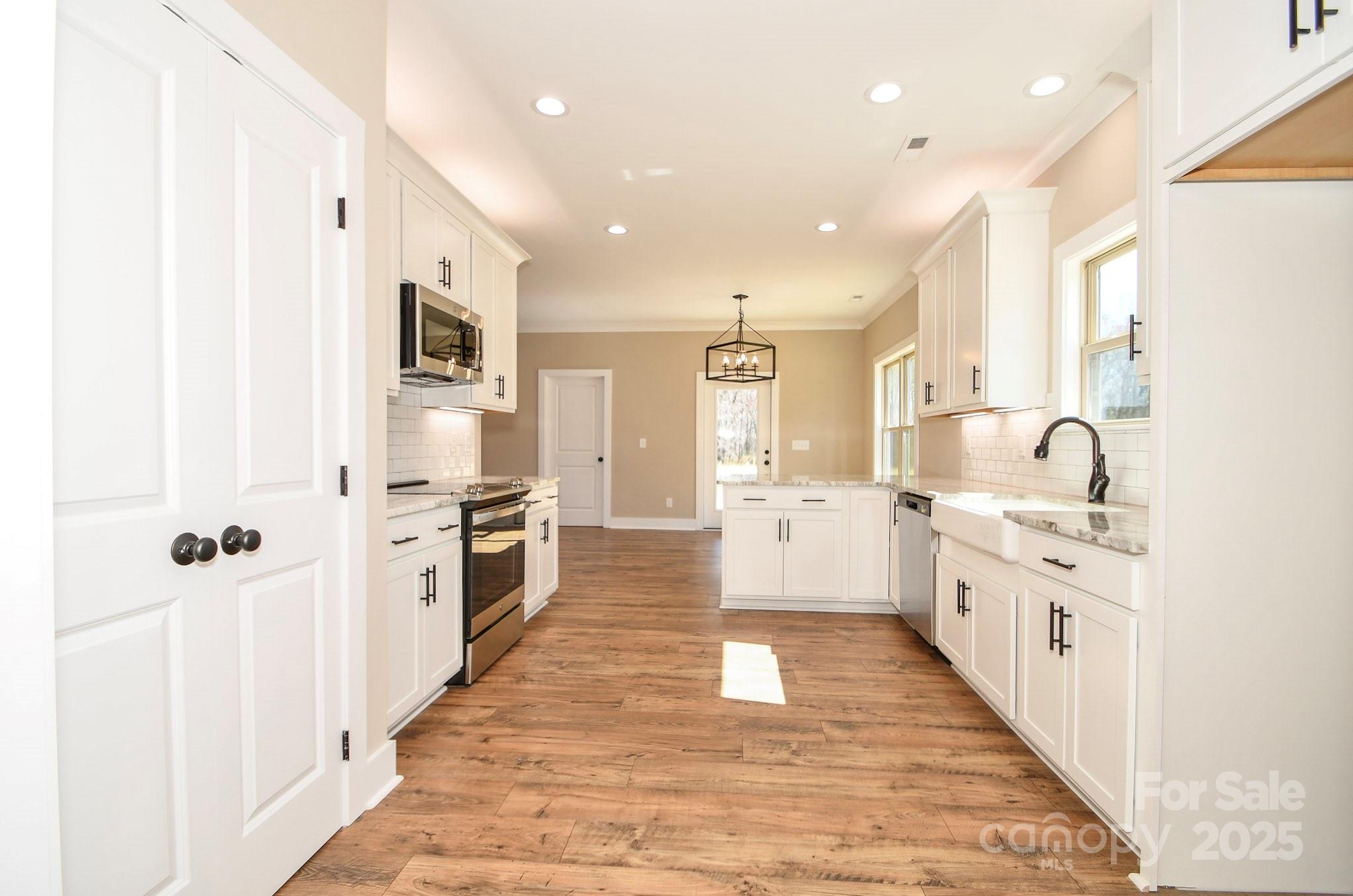 2622 Old Camden Road Monroe, NC 28110 - Photo 10 of 32 Gallery Image 10