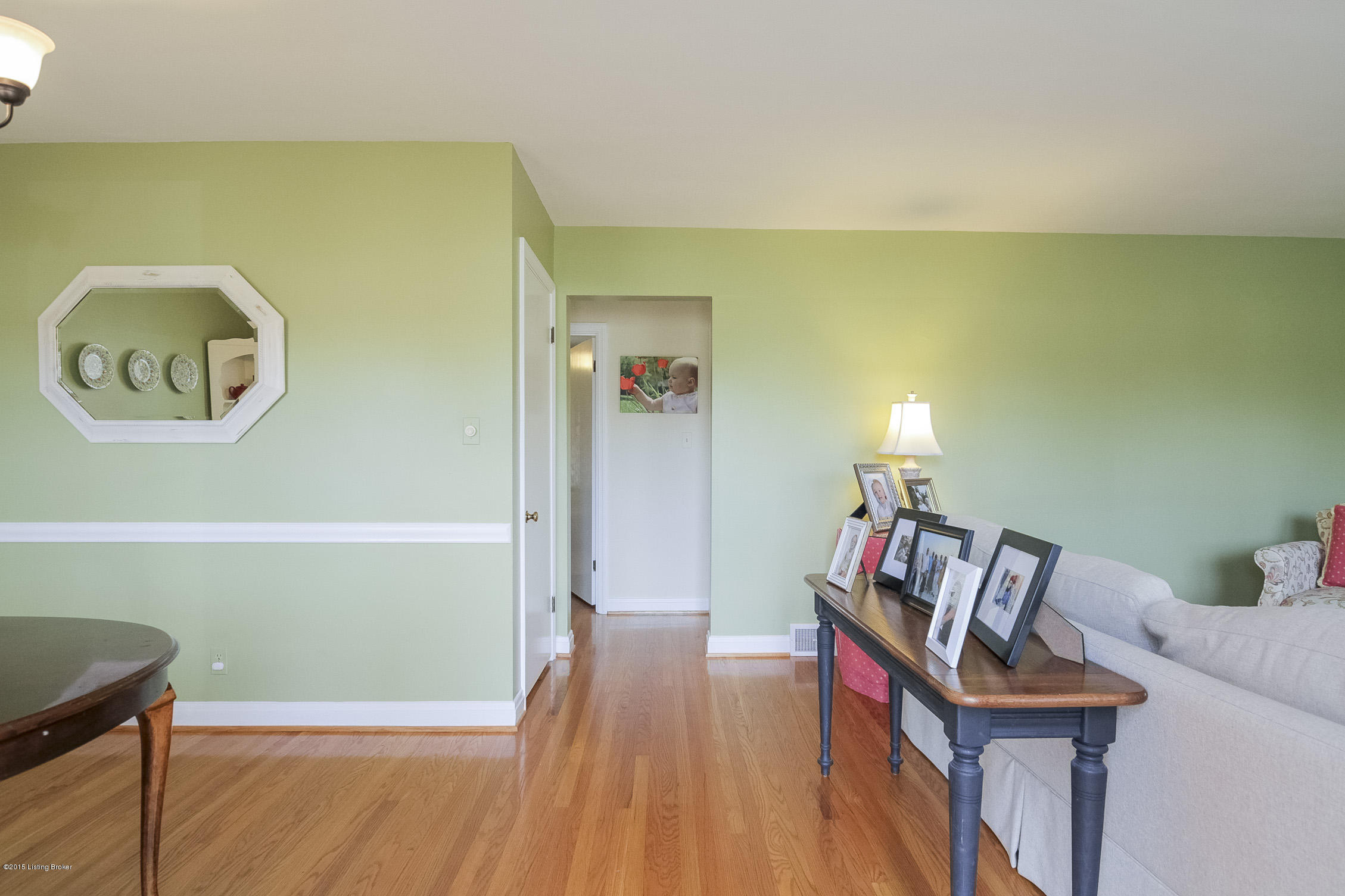 4308 Kinloch Road Louisville, KY 40207 - Photo 4 of 36 0014