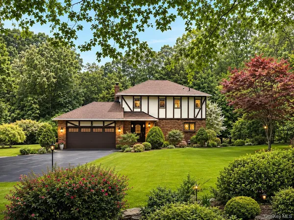 $649,000 | 96 Edgewood Drive, Central Valley, NY 10917