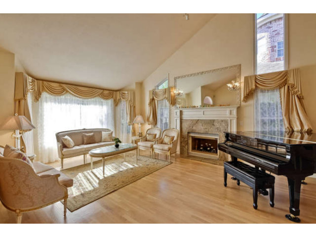 22003 Rae Lane Cupertino, CA 95014 - Photo 3 of 21 Gallery Image 3