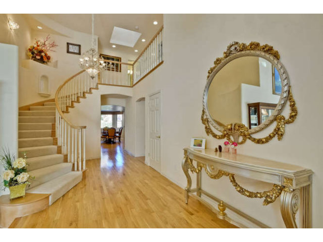 22003 Rae Lane Cupertino, CA 95014 - Photo 4 of 21 Gallery Image 4