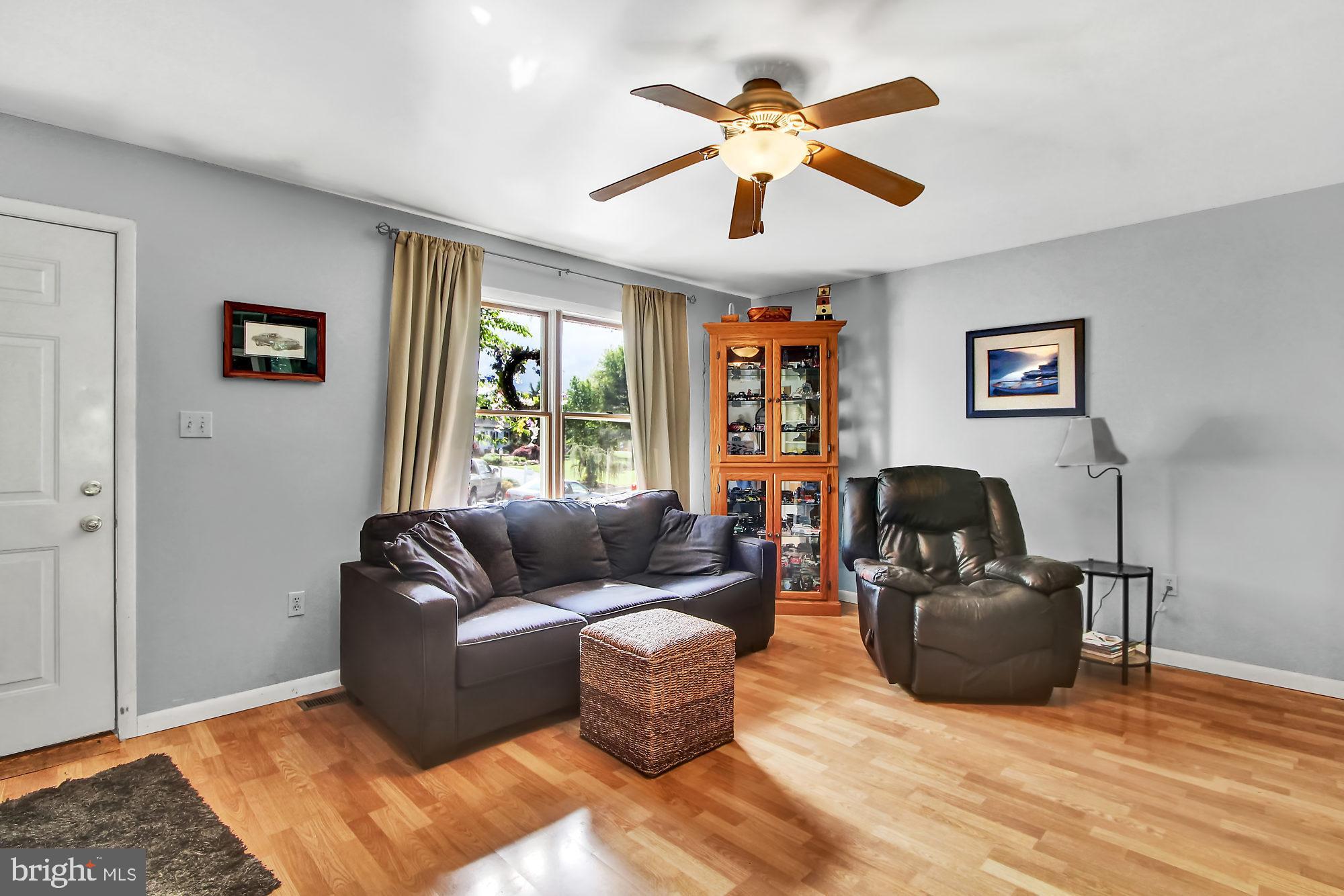 436 Clover Road Etters, PA 17319 - Photo 3 of 24 Gallery Image 3