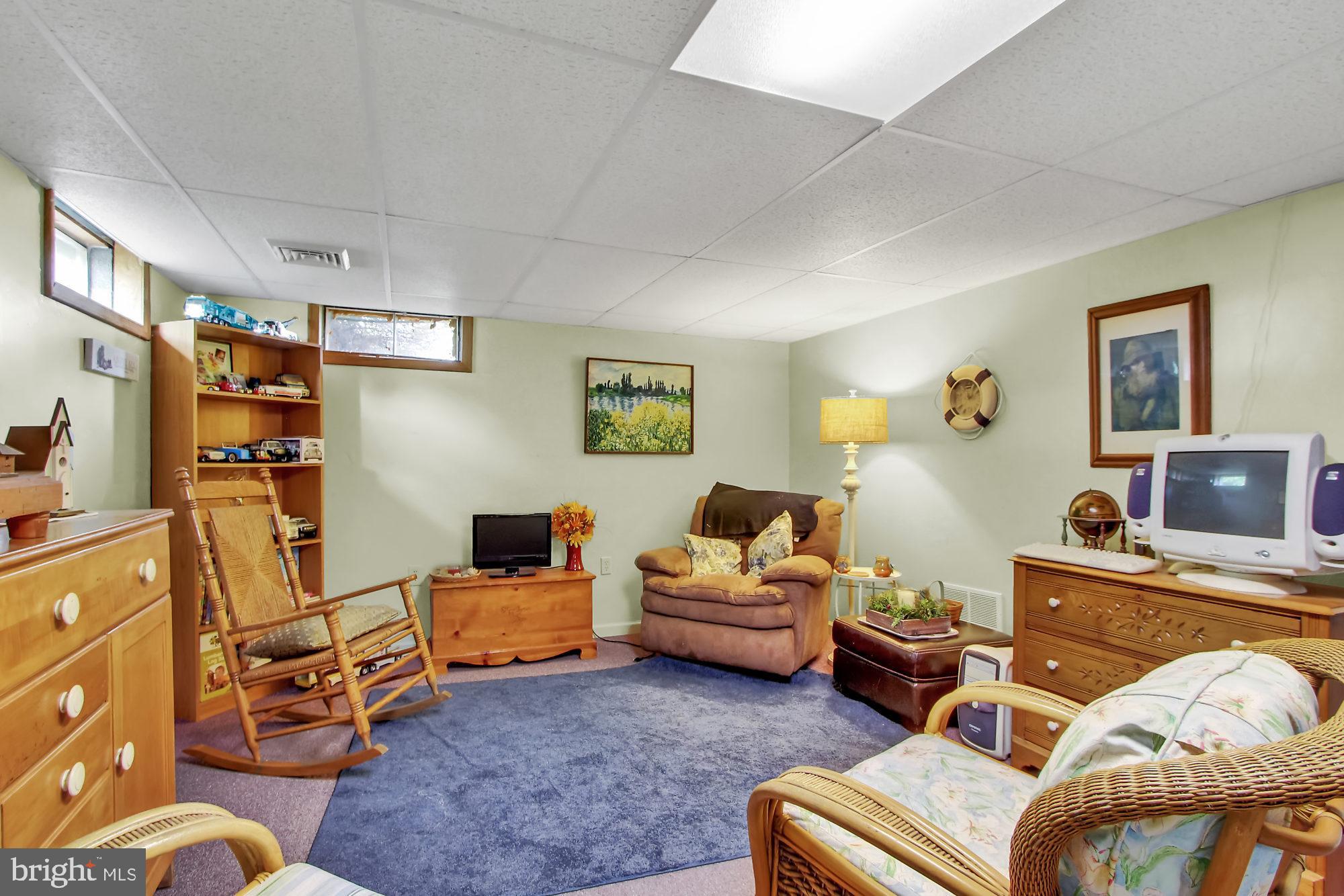 436 Clover Road Etters, PA 17319 - Photo 9 of 24 Gallery Image 9