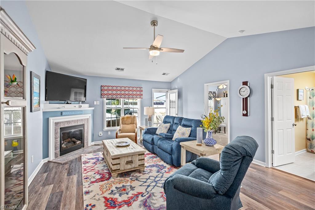 643 Ansley Way High Point, NC 27265 - Photo 8 of 42 Gallery Image 8
