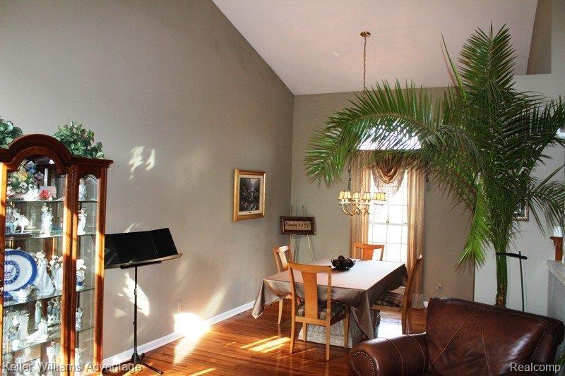 24271 Weathervane Court Novi, MI 48374 - Photo 6 of 25 Dining Room