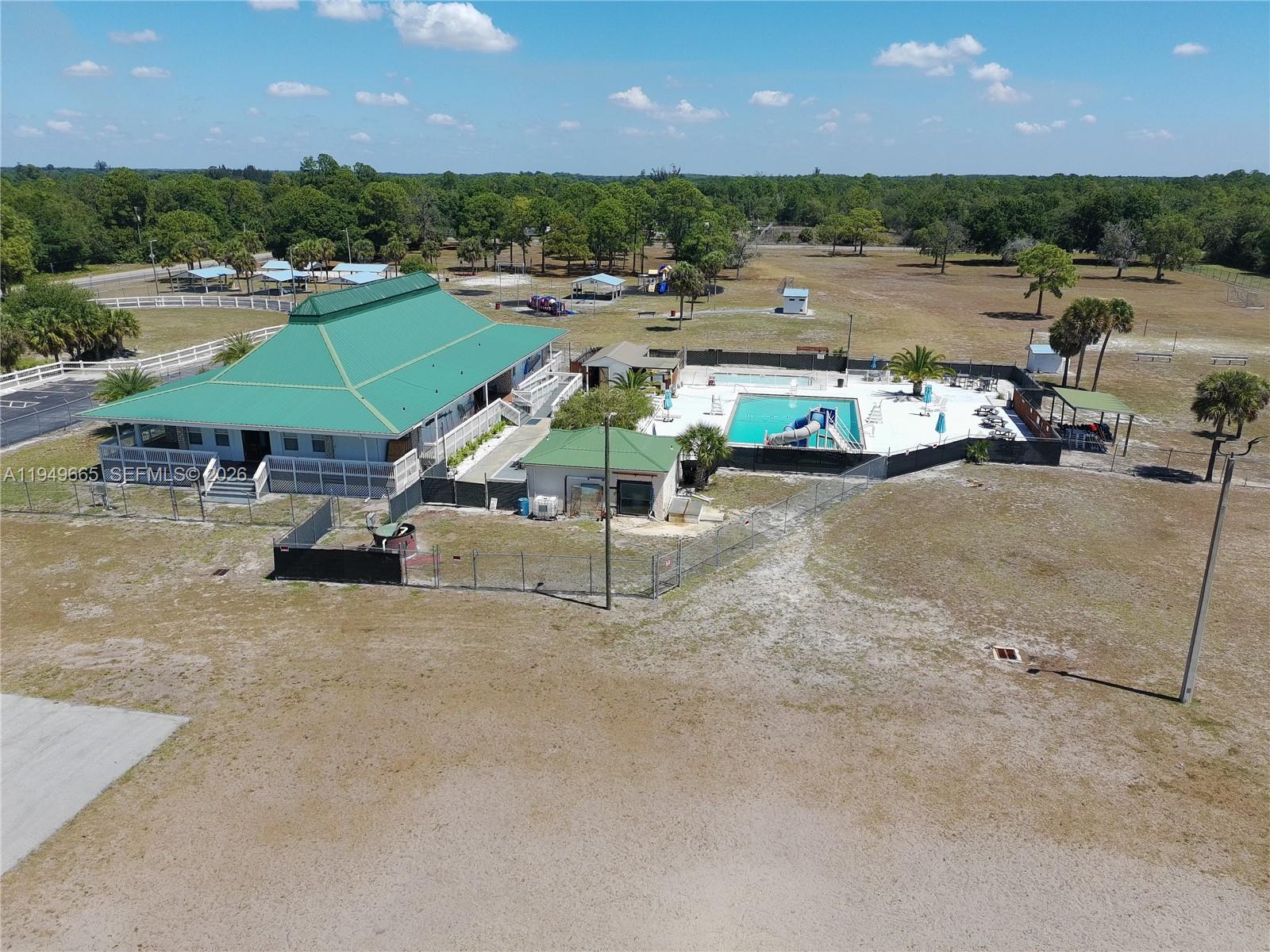 612 Hunting Club Avenue Clewiston, FL 33440 - Photo 51 of 59