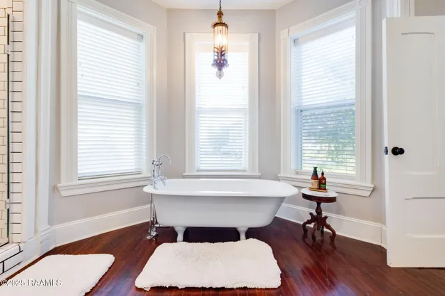 $295,000 | 505 North Ave H, Crowley, LA 70526