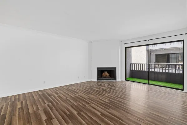 $3,200 | 3209 Midway Drive, Unit 203, San Diego, CA 92110