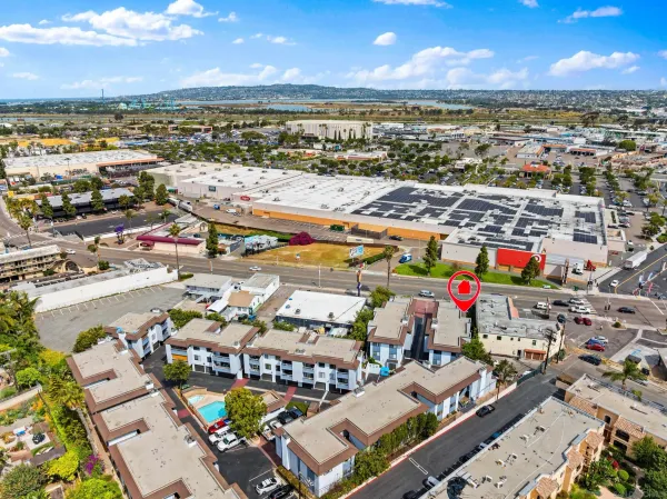 $3,200 | 3209 Midway Drive, Unit 203, San Diego, CA 92110