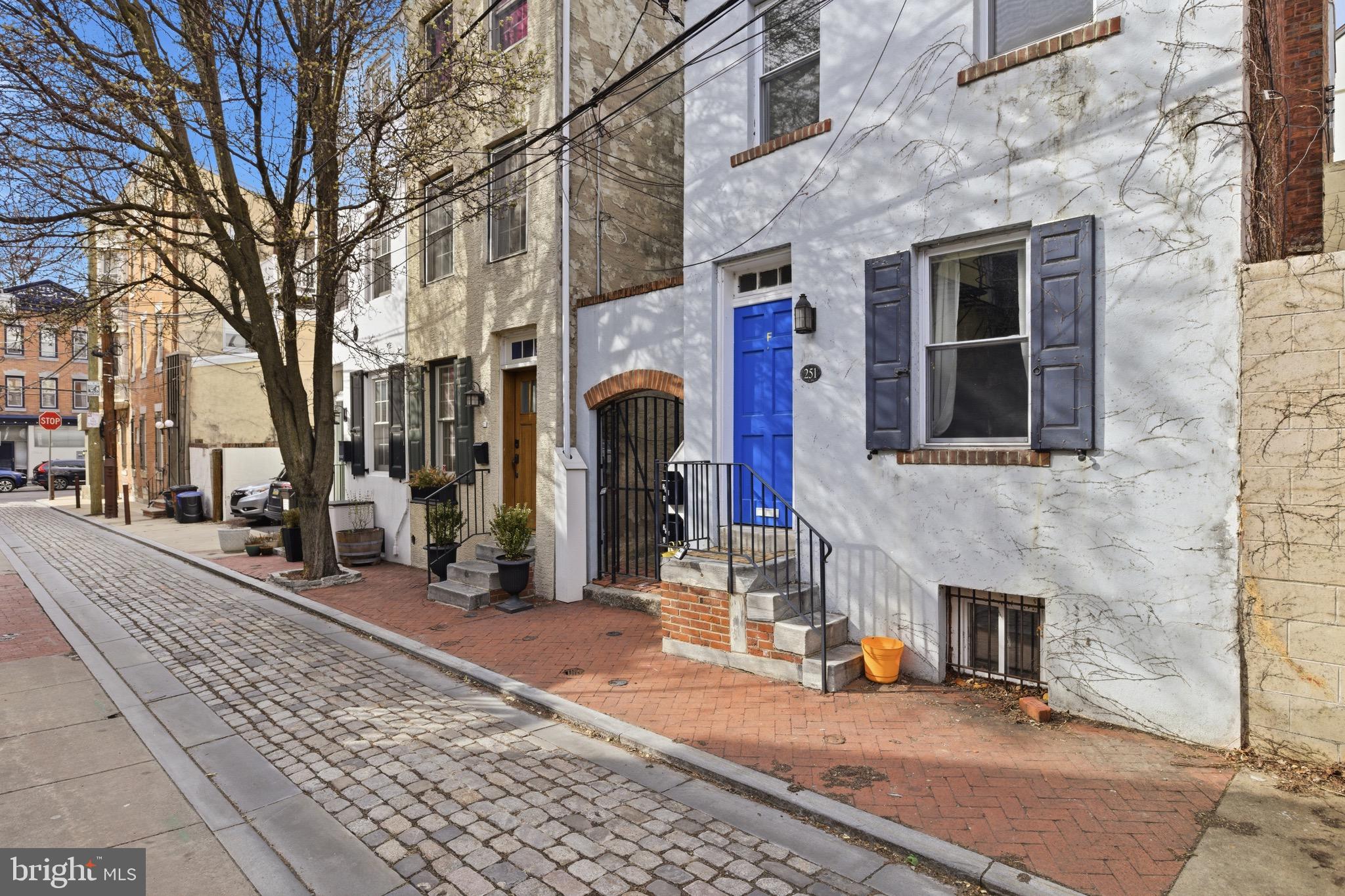 251 Fulton Street, Unit F Philadelphia, PA 19147 - Photo 2 of 18