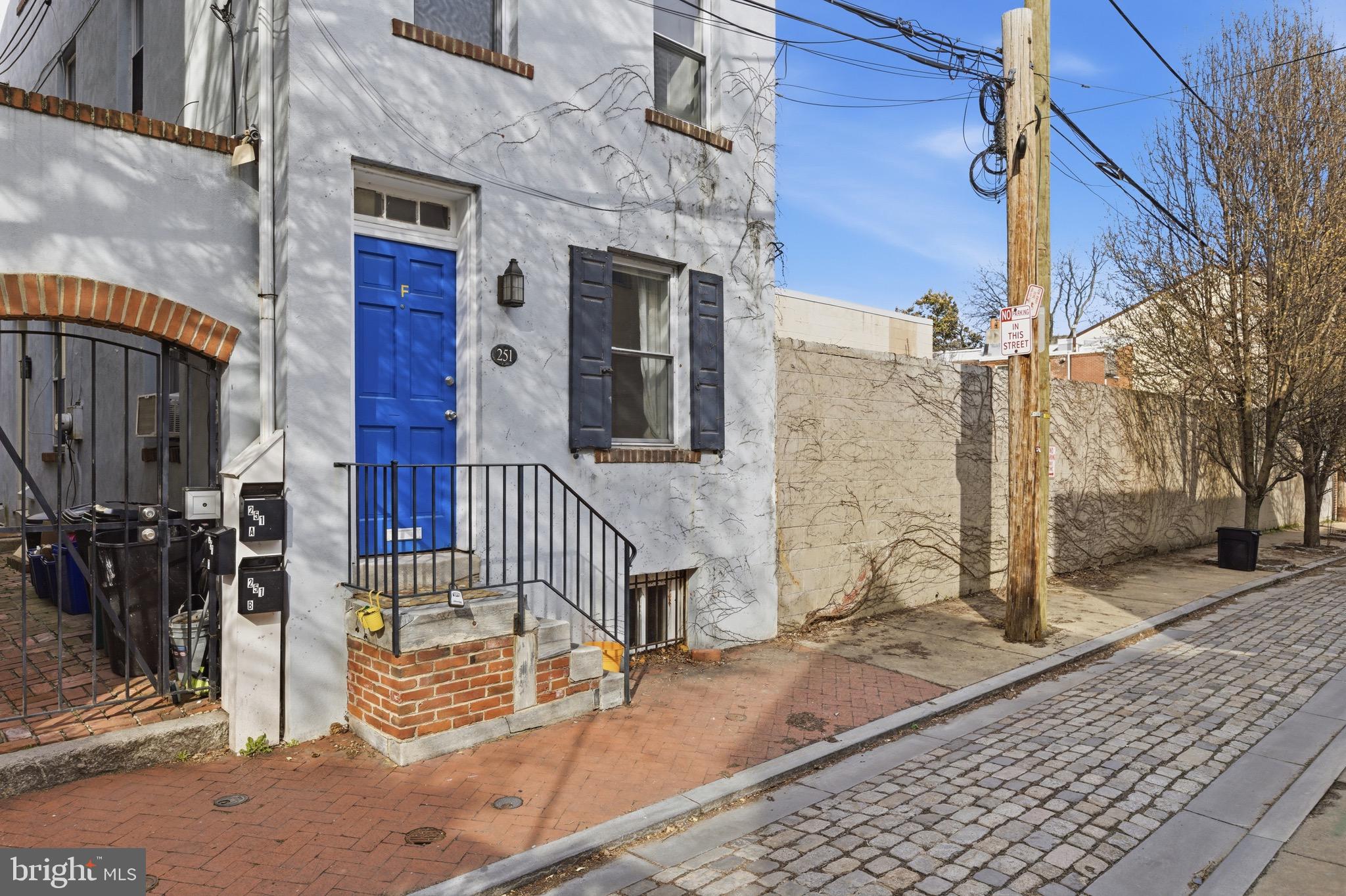 251 Fulton Street, Unit F Philadelphia, PA 19147 - Photo 3 of 18