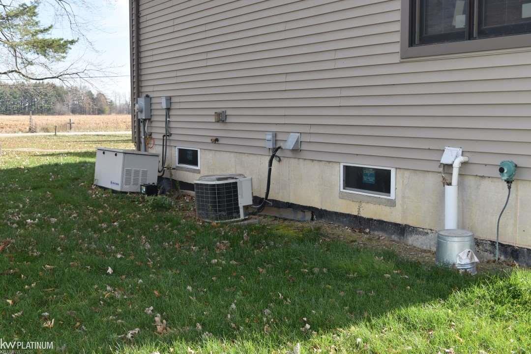 69449 Welding Road Richmond, MI 48062 - Photo 11 of 54
