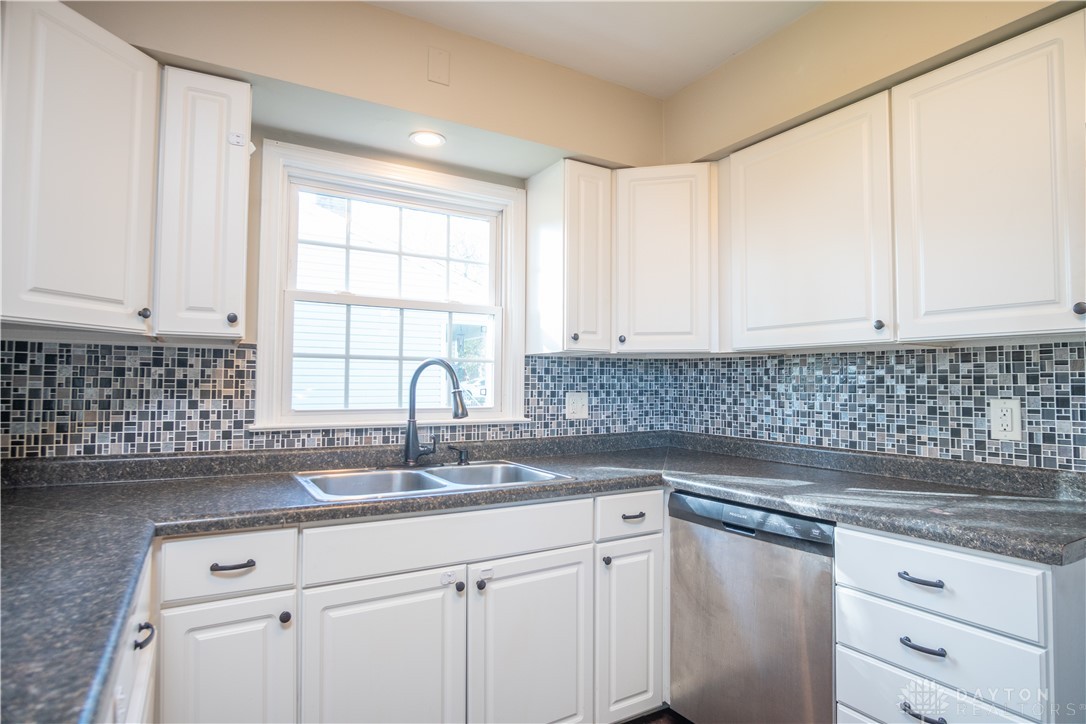 325 East Ruth Street Sidney, OH 45365 - Photo 9 of 28 Gallery Image 9