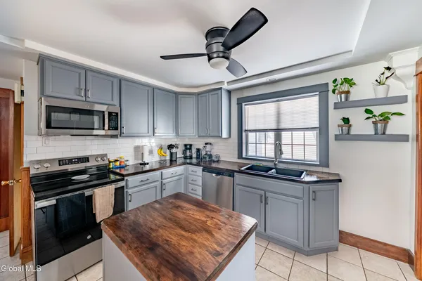 $299,500 | 32 Sanders Avenue, Scotia, NY 12302