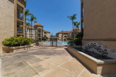 $624,999 | 550 Camino De La Reina, Unit 107, San Diego, CA 92108
