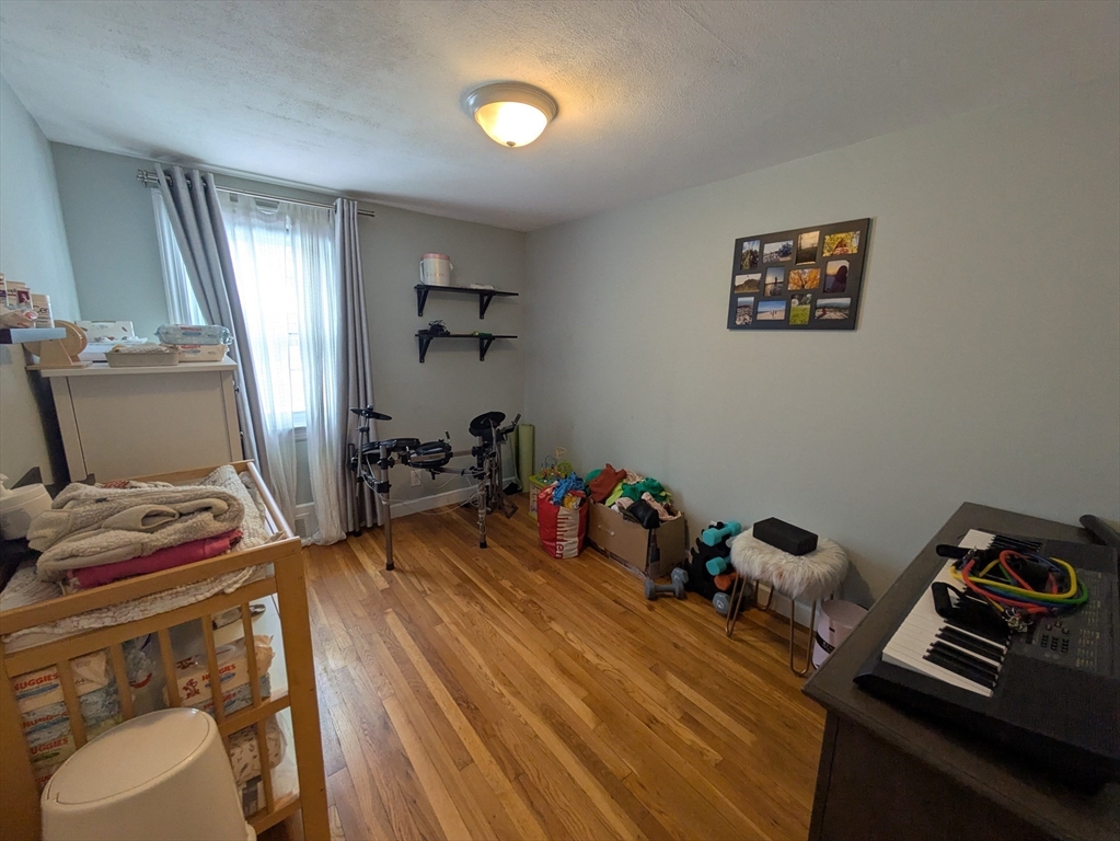 18 Nickerson Road Bedford, MA 01730 - Photo 8 of 16