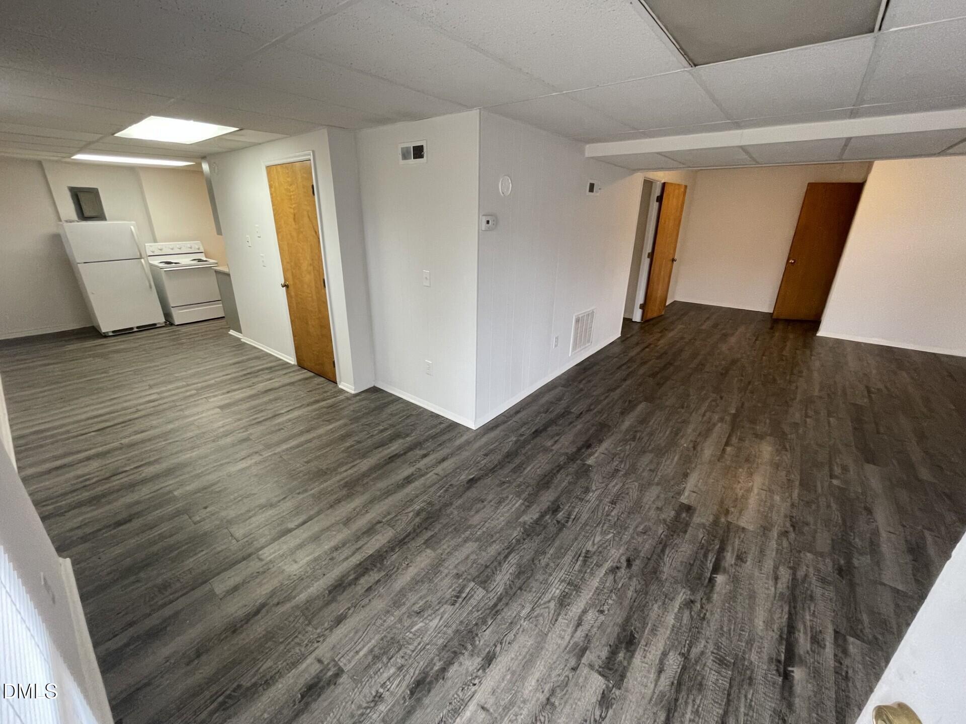 901 Marilyn Drive, Unit B Raleigh, NC 27607 - Photo 6 of 12 e8f021b5-a25d-4df8-aad5-acb29828e48c