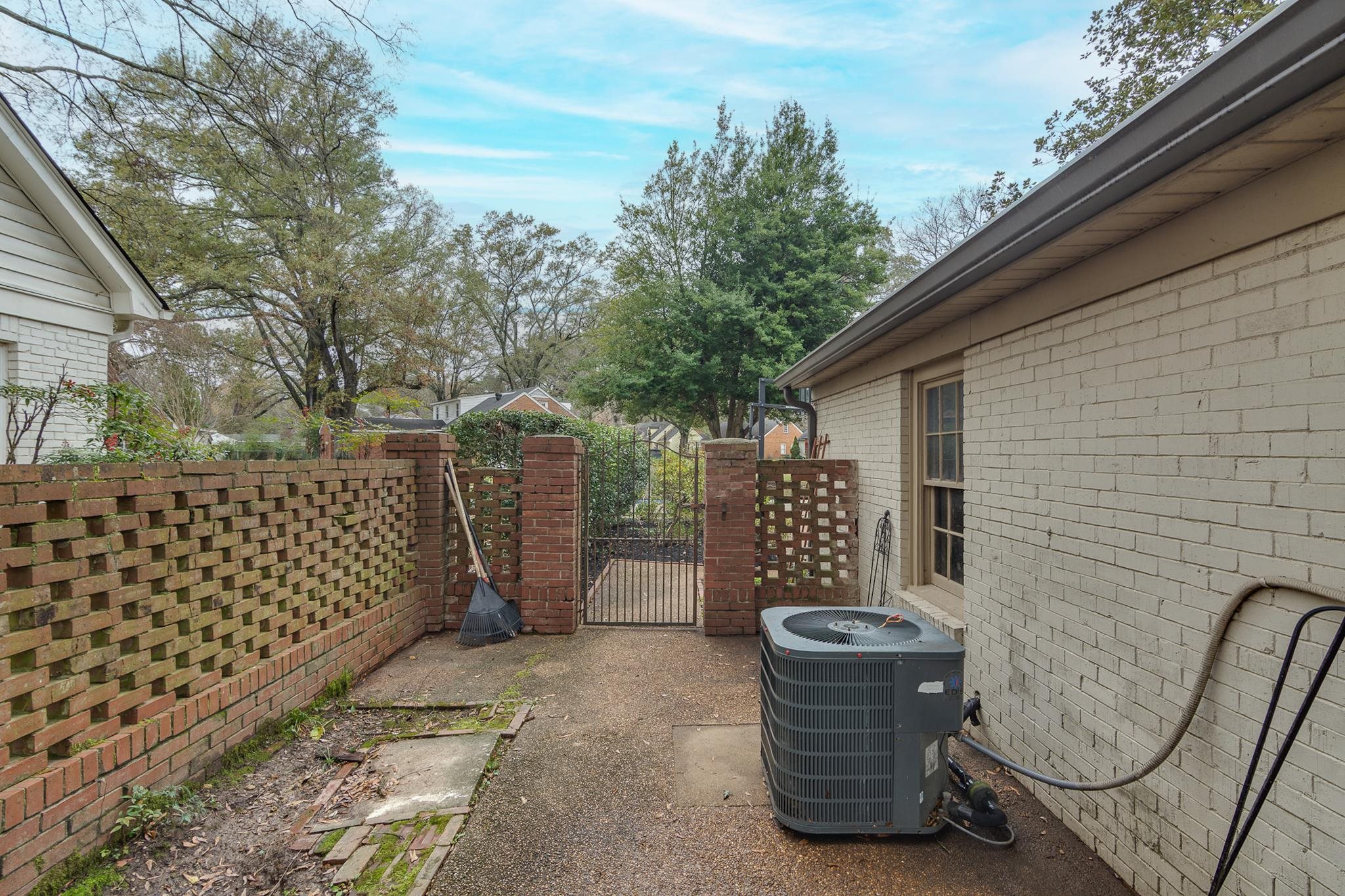4463 Cherrydale Road Memphis, TN 38117 - Photo 28 of 36