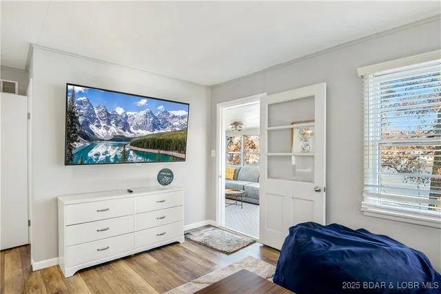 $574,900 | 142 Elm Lane, Sunrise Beach, MO 65079