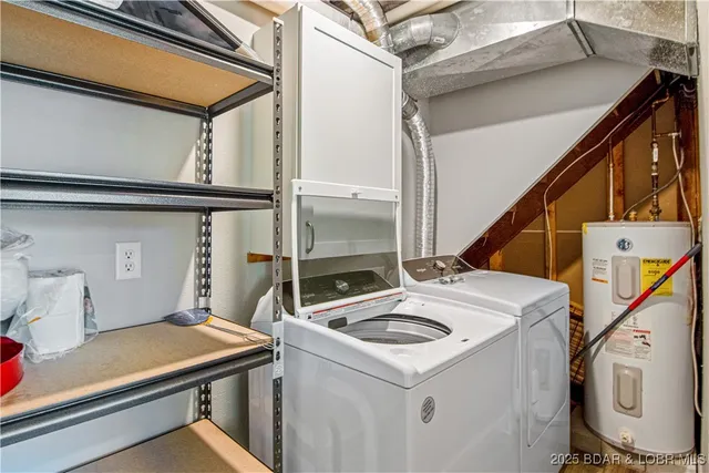 $574,900 | 142 Elm Lane, Sunrise Beach, MO 65079