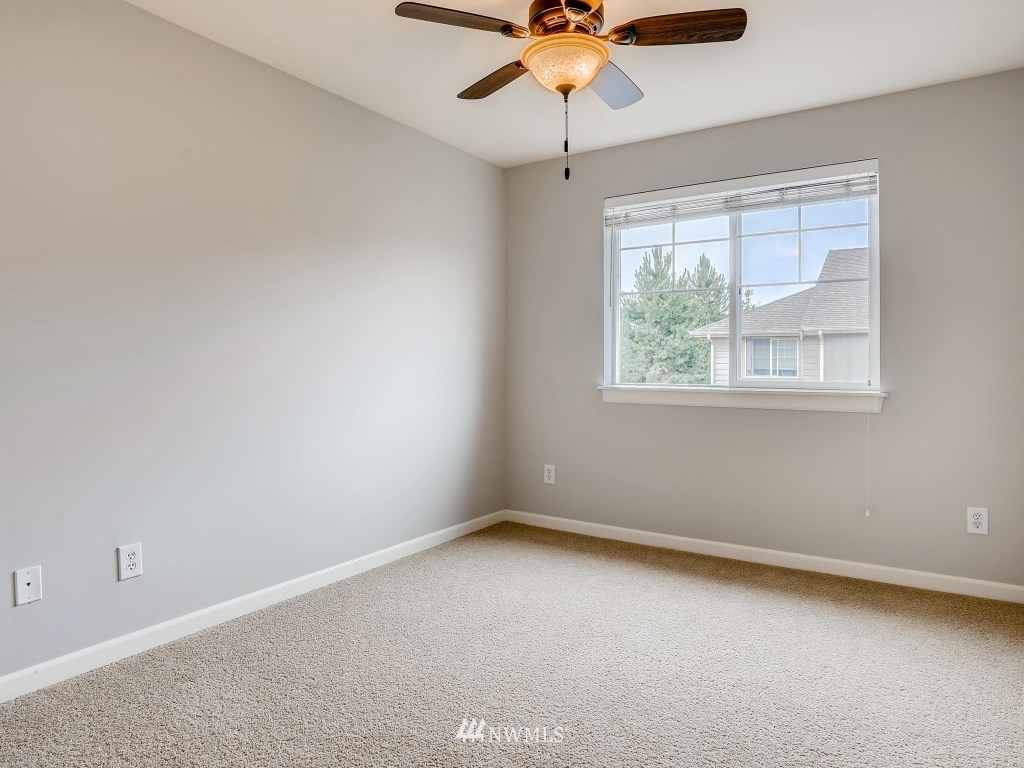 4660 Northeast 3rd Court, Unit J3 Renton, WA 98059 - Photo 20 of 30 Gallery Image 20