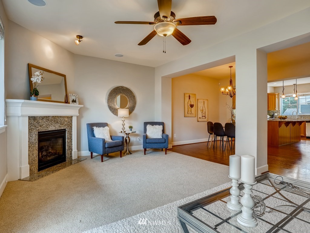 4660 Northeast 3rd Court, Unit J3 Renton, WA 98059 - Photo 3 of 30 Gallery Image 3