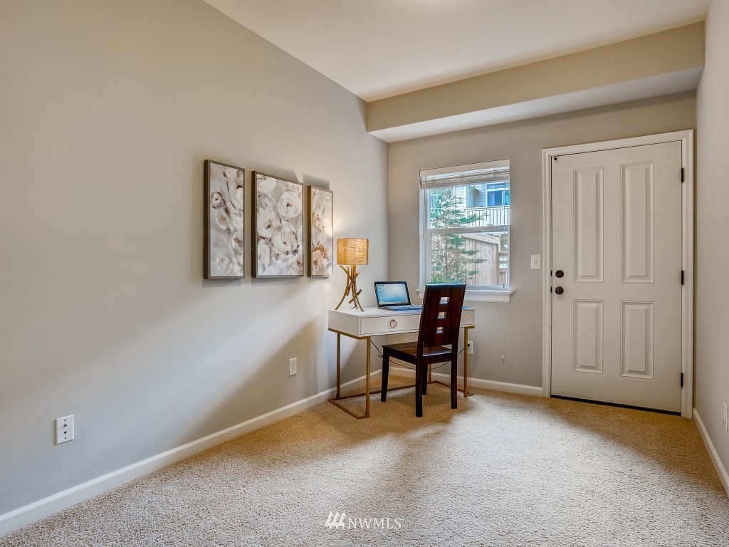 4660 Northeast 3rd Court, Unit J3 Renton, WA 98059 - Photo 24 of 30 Gallery Image 24