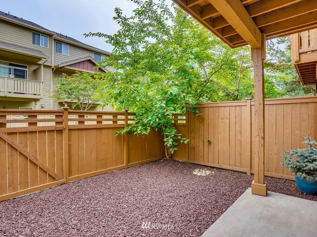 4660 Northeast 3rd Court, Unit J3 Renton, WA 98059 - Photo 27 of 30 Gallery Image 27