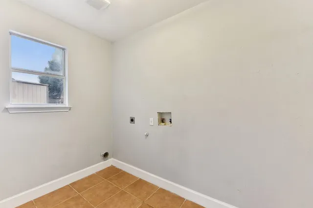 $280,000 | 717 Blair Avenue, Bastrop, TX 78602