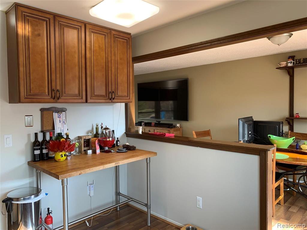 736 Kirkton Court Rochester Hills, MI 48307 - Photo 18 of 48