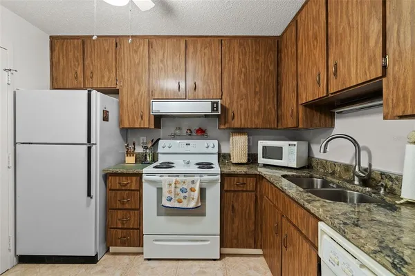 $154,999 | 2700 Bayshore Boulevard, Unit 4106, Dunedin, FL 34698
