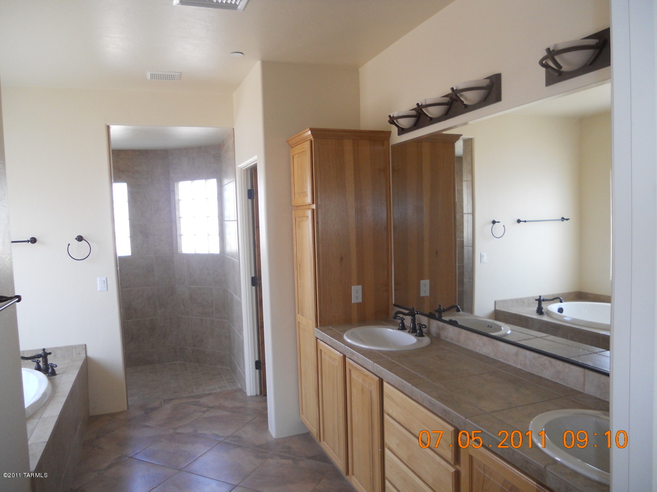 10964 North Pusch Ridge View Place Oro Valley, AZ 85737 - Photo 9 of 14