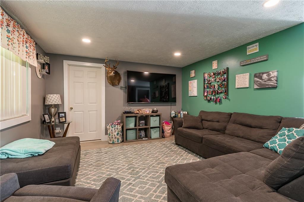 4385 West Deputy Pike Road Madison, IN 47250 - Photo 9 of 60 Gallery Image 9