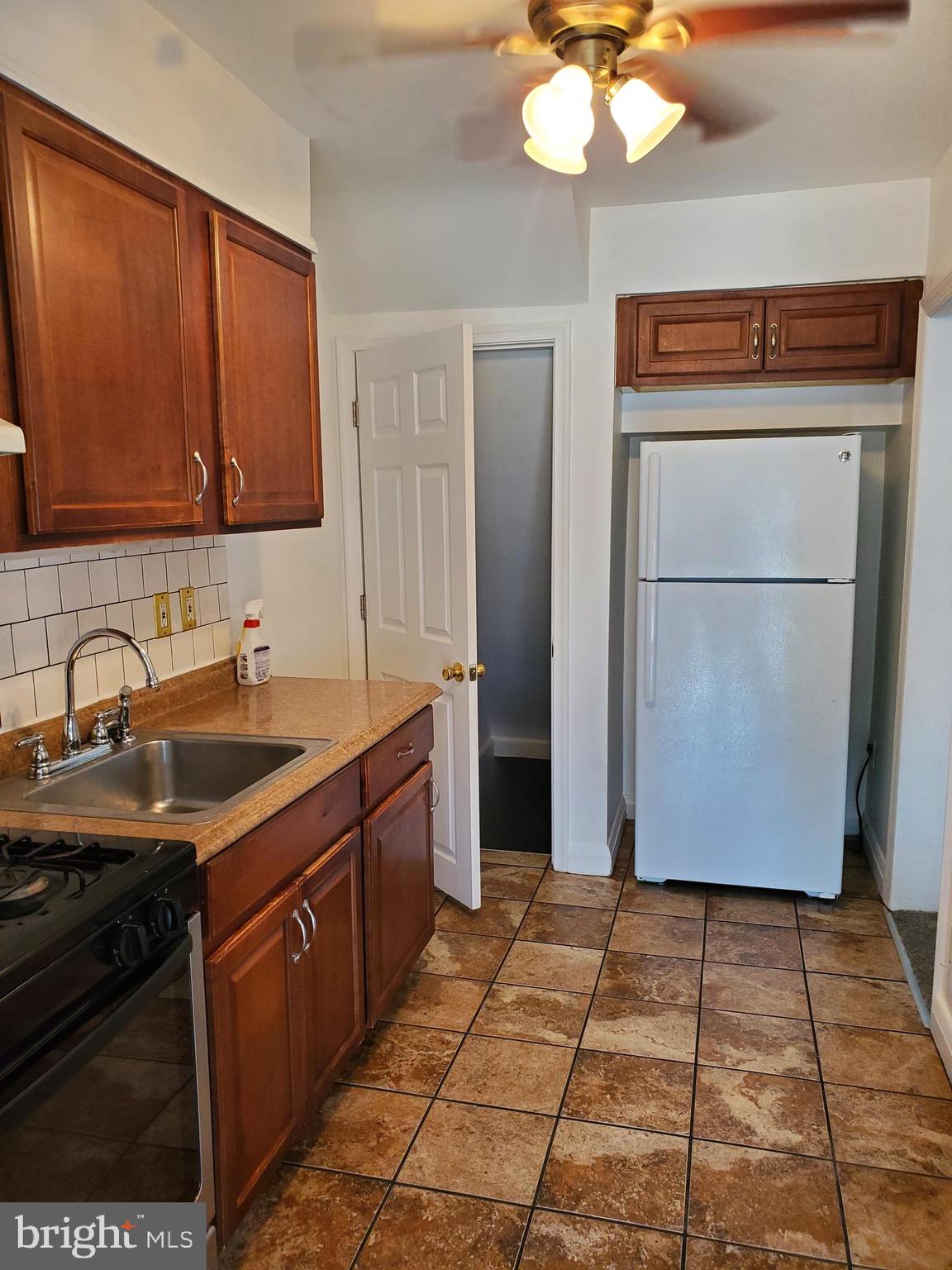 105 Kingston Road Baltimore, MD 21220 - Photo 12 of 37 Kitchen View C