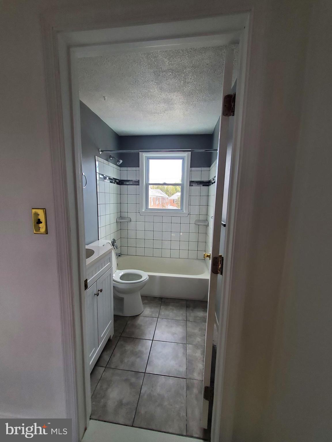 105 Kingston Road Baltimore, MD 21220 - Photo 17 of 37 Bathroom View c