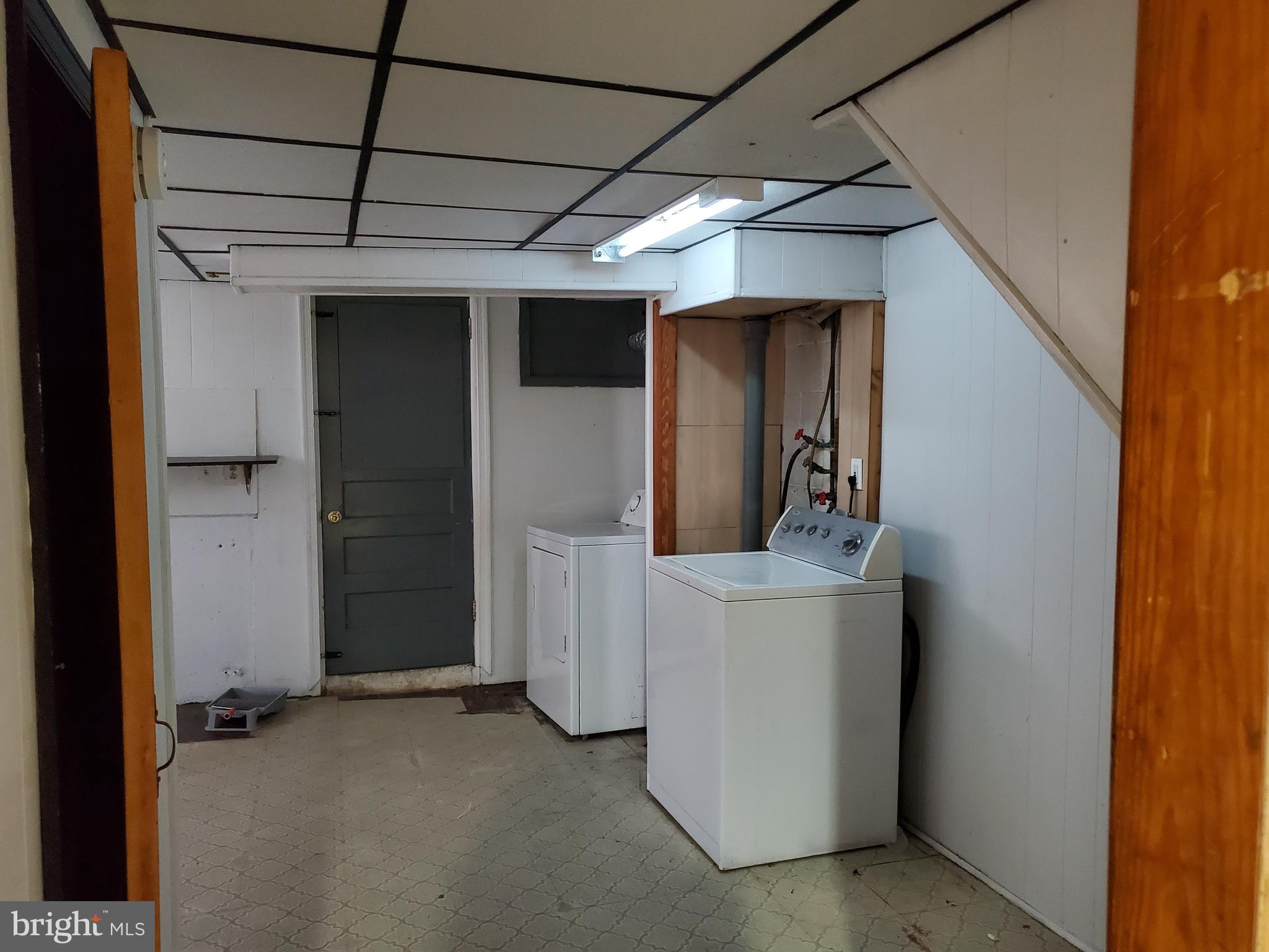 105 Kingston Road Baltimore, MD 21220 - Photo 31 of 37 Laundry View A
