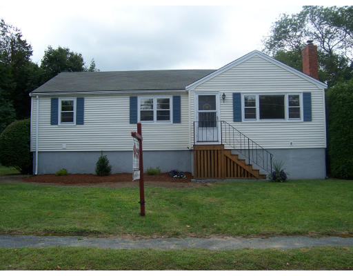 4 Samoset Road Woburn, MA 01801 - Photo 2 of 13